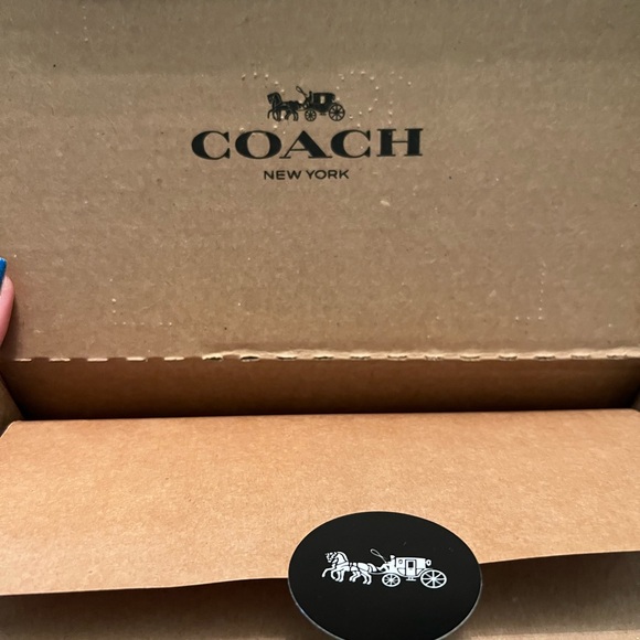 Coach Pink Leather Key & Card Holder - Picture 3 of 5